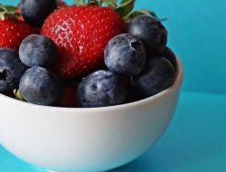 Study berries plays a role in child obesity