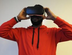 Game Changing Virtual Reality Console Hits the Market