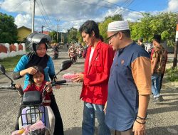 Sat Intelkam Polres Sula Bersama OKP dan Ormas Bagi-bagi Takjil