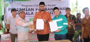 Bupati Halsel Resmikan Masjid Dan Jembatan Bantuan Harita Nickel Di Desa Soligi