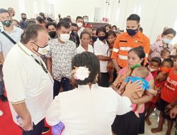 Hj. Robert Nitiyudo Wachjo Jadi Berkat untuk Masyarakat Maluku Utara