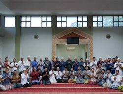 Usai Salat Id Idul Fitri 1445 Hijriyah, PT NHM Gelar Halal Bihalal di  Site Gosowong 