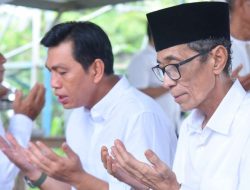 Fadhil- Bakhtiar Kembalikan Berkas Pendaftaran Sebagai Bacabup dan Bacawabup Batanghari ke 3 Parpol