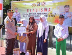 Sambut HUT Bhayangkara ke-78, Polres Sula Berikan Beasiswa kepada Putra Putri Anggota Polri yang Sudah Meninggal Dunia