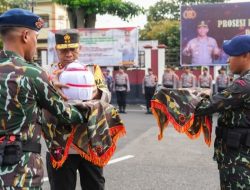 Kapolda Maluku Utara Pimpin Apel Pengambilan Air Suci untuk Peringatan Hari Bhayangkara ke-78