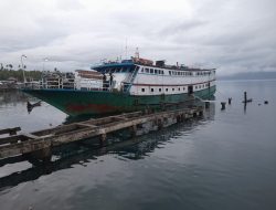 KM Makaeling 02 dari Ternate Tujuan Gane Halsel Alami Kecelakaan, Seluruh Penumpang  Dievakuasi