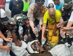 Polsek Ternate Selatan Musnahkan Ratusan Botol Miras