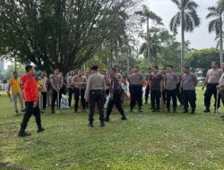Polri Lakukan Bersih-bersih Usai Pesta Rakyat di Monas
