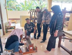 Kemenkumham Malut Kunjungi Gerai Puta Dino Kayangan, Merek Kain Tenun Tidore yang Telah Go Internasional