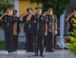 Kakanwil Kemenkumham Malut Purwanto Pimpin Upacara Tabur Bunga Hari Pengayoman ke-79 di Taman Makam Pahlawan
