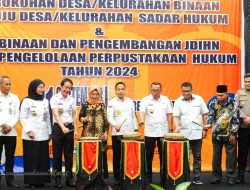 Pemukulan Tifa Tandai Pengukuhan Desa/Kelurahan Sadar Hukum di Provinsi Malut