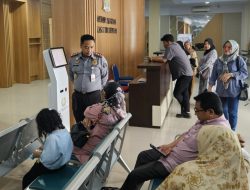 Kakanwil Andi Taletting Langi Tinjau Langsung Layanan Masyarakat Kanim Kelas I TPI Ternate