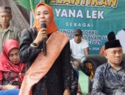 Terharu! Yana Lek Pedagang Kaki Lima di Pasar Jadi Anggota DPRD Sula