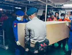 Polda Malut Amankan dan Bantu Evakuasi Kedatangan Jenazah Korban Ledakan Speed Boat di Pulau Taliabu 