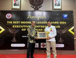 Kejari Gianyar Eko Saputro Kembali Raih Penghargaan The Best Leader Award 2024