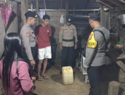 Polsek Saketa Amankan Puluhan Liter Miras di Halmahera Selatan