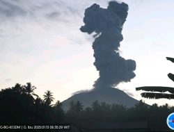 Kembali Erupsi, Gunung Ibu di Halbar Keluarkan Letusan Setinggi 2.500 Meter