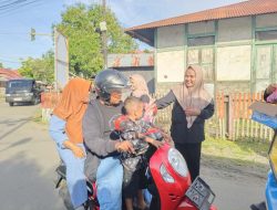 Berkah Ramadhan, UPT Puskesmas Sanana Berbagi Takjil Kepada Masyarakat