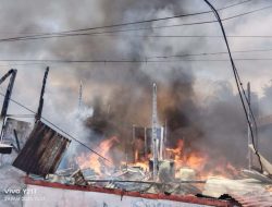 Kebakaran di Kota Baru Ternate, Satu Penghuni Kos Dilarikan ke Rumah Sakit