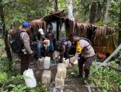Polsek Gane Barat Halsel Grebek Tempat Penyulingan Miras