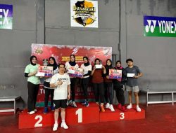 Meriahkan Hari Bhayangkara ke-79 , Kapolres Ternate Apresiasi Peserta Turnamen Badminton Kapolres Cup III