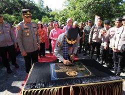 Kapolda Malut Resmikan Desa Wangongira Halut Jadi Kampung Adat