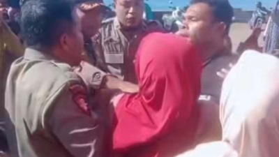 Satpol PP Sula Bongkar Lapak Pedagang di Pasar Basanohi