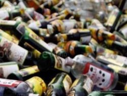 Polres Ternate Sita Ratusan Botol Miras dalam Sepekan