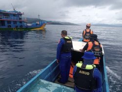 Ditpolairud Polda Maluku Utara dan Tim Gabungan Cari Nelayan Yang Hilang di Perairan Halsel