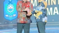 Bupati Halmahera Utara Terima Penghargaan dari CNN Indonesia atas Keberhasilan Kebijakan Hilirisasi Kelapa