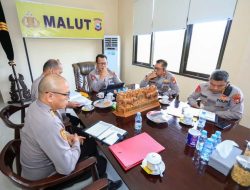 Kapolda Maluku Utara Pimpin Rapat Internal Bersama Pejabat Utama Polda.