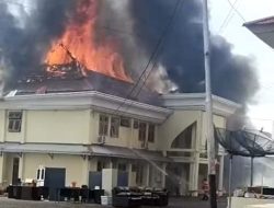 BREAKING NEWS! Gedung Asrama Haji di Ternate Terbakar, Sumber Api Berasal dari Gedung Musdalifa 