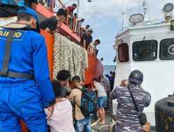 Respon Cepat Polairud Polda Malut Atasi Kecelakaan KM Cantika 9C di Perairan Halteng