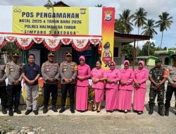 Selain Tinjau Pos PAM Nataru, Kapolres Haltim dan Katim Pamatwil Berikan Parsel ke Personel