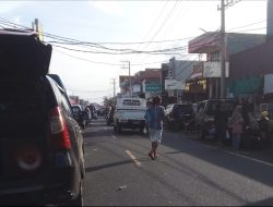 Begini  Kondisi Lalu Lintas di Kota Tobelo, Parkir Sembarangan hingga Pangkalan Angkot di Badan Jalan