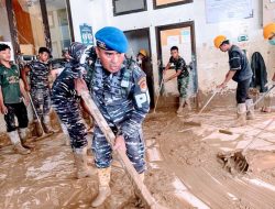 TNI AL Dukung Pemulihan Fasilitas Umum dan Bantuan Kemanusiaan pada Masyarakat Terdampak Bencana