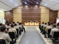 Wakapolres Ternate Pimpin Pengarahan Bhabinkamtibmas Terkait Program P2B dan P2L