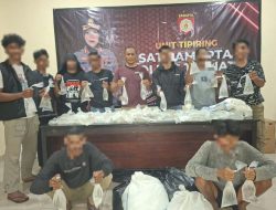 Siap Edarkan 10 Karung Miras, Dua Pemuda di Ternate Ditangkap Polisi