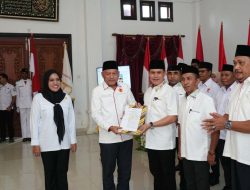 Wagub Malut Sarbin Sehe Resmi Lantik Pengurus KONI Sula Periode 2026-2030