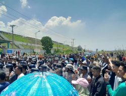 Massa Geruduk PT IWIP Tuntut Tanggung Jawab Kerusakan Lingkungan