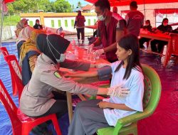 Wujud Kepedulian, Polri Periksa Kesehatan Warga Pengungsian di Sidenbopo Halteng