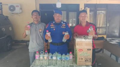 Satpol Airud Polres Sula Kembali Amankan 48 Botol Miras di Pelabuhan Laut Sanana