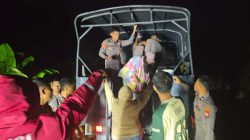 Polres Halteng Bantu Evakuasi Warga Terdampak Banjir