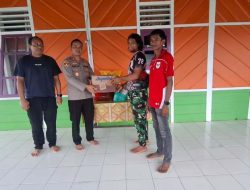 Silaturahmi dengan Suku Togutil di Weda Tengah, Kapolres Halteng Berikan Bantuan