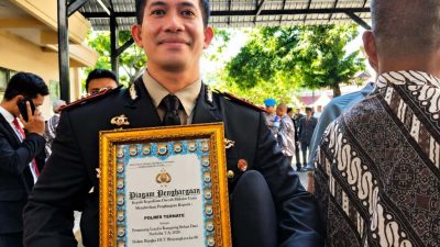 Polres Ternate Terima Penghargaan Pemenang Lomba Kampung Bebas Narkoba 