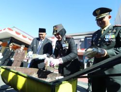 Polres Ternate Musnahkan Belasan Ribu Botol dan 6 Kilogram Ganja pada HUT Bhayangkara ke-80 