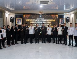 Lantik Analis KI, Kakanwil Kemenkum Malut Dorong Peran KI Terhadap Pertumbuhan Ekonomi