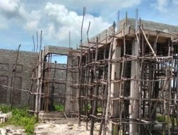 Telan Dana Ratusan Juta, Pembangunan Kantor Desa Fursuy di Tanimbar Tak Kunjung Selesai 