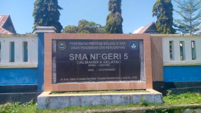 Kepsek SMAN 5 Halsel Bantah Tudingan Kinerja Buruk, Tegaskan Sekolah Berjalan Sesuai Ketentuan