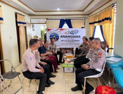 Purnawirawan dan Polisi yang Sakit di Ternate Terima Santunan Ditlantas Polda Malut Jelang Hari Jadi ke-71 